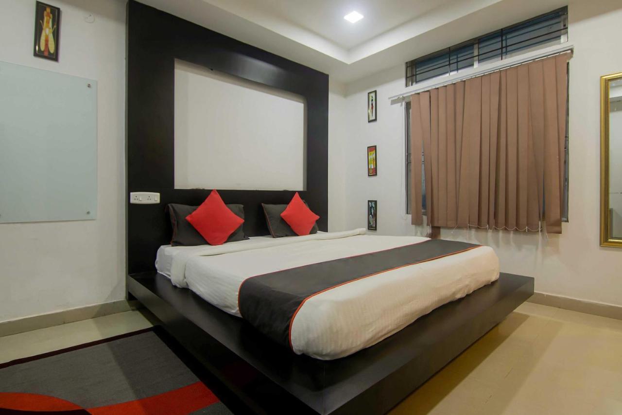 Collection O The Blu Bell Nizarapar Path Hotell Guwahati Eksteriør bilde