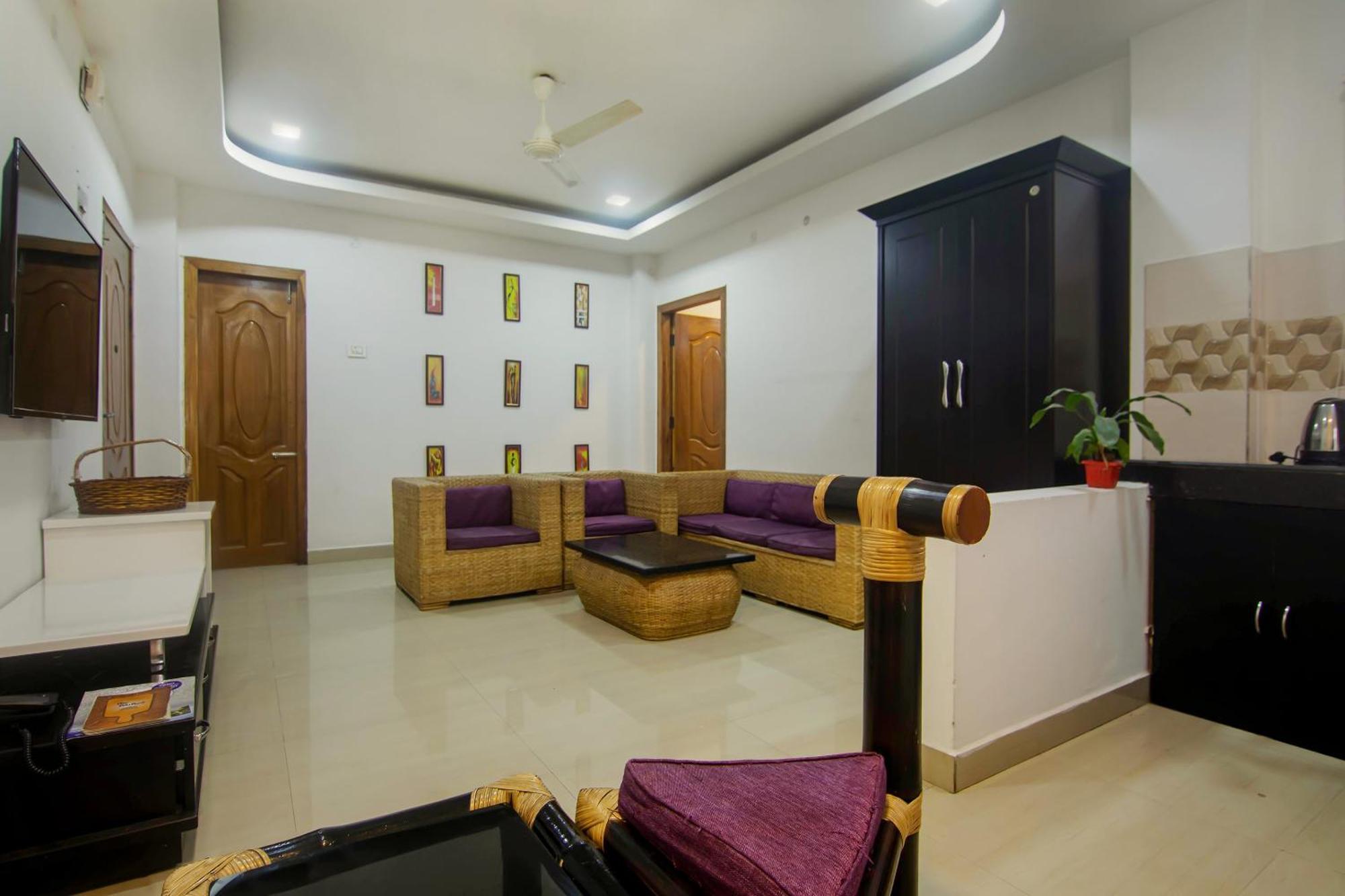 Collection O The Blu Bell Nizarapar Path Hotell Guwahati Eksteriør bilde