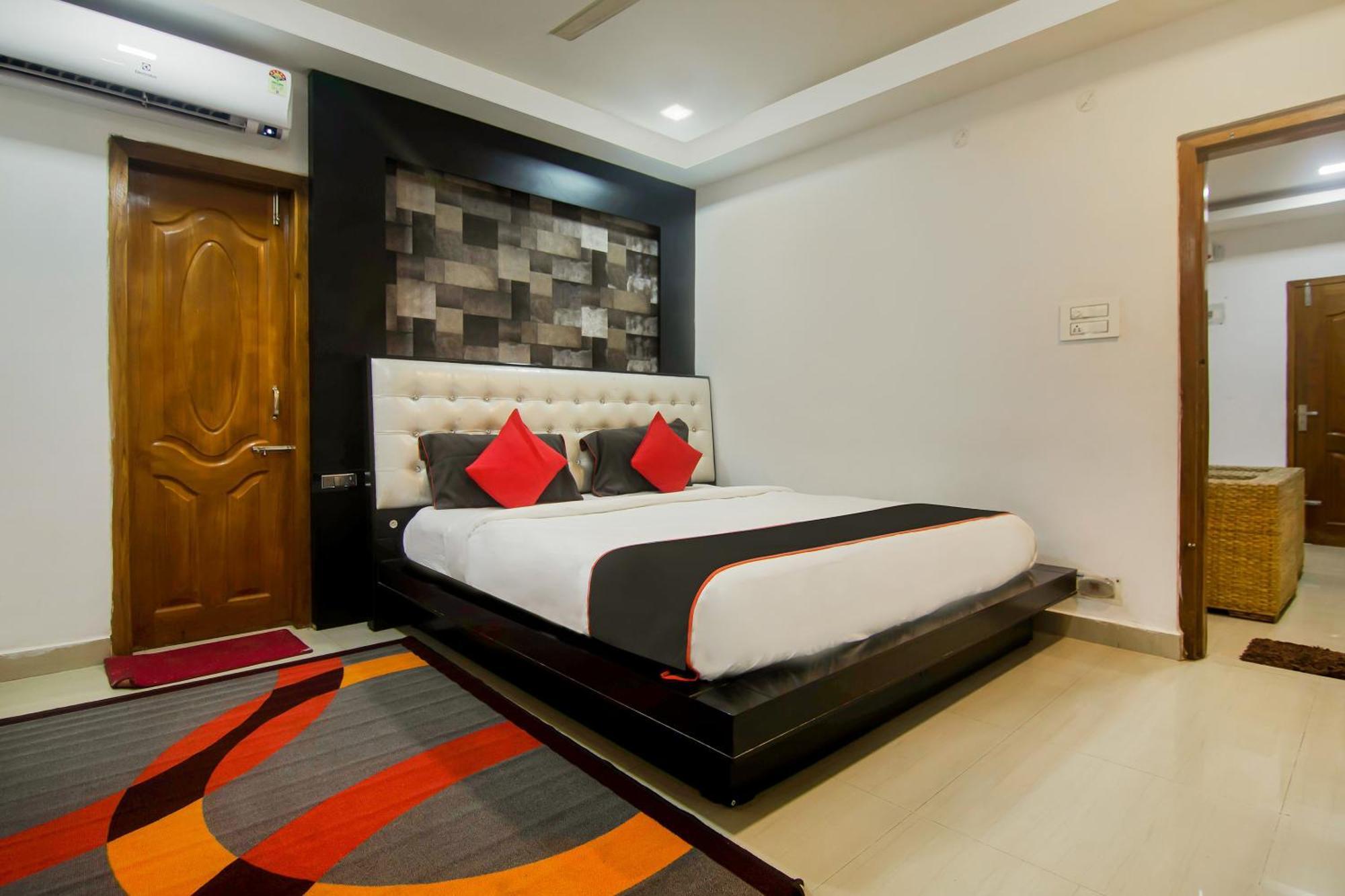 Collection O The Blu Bell Nizarapar Path Hotell Guwahati Eksteriør bilde