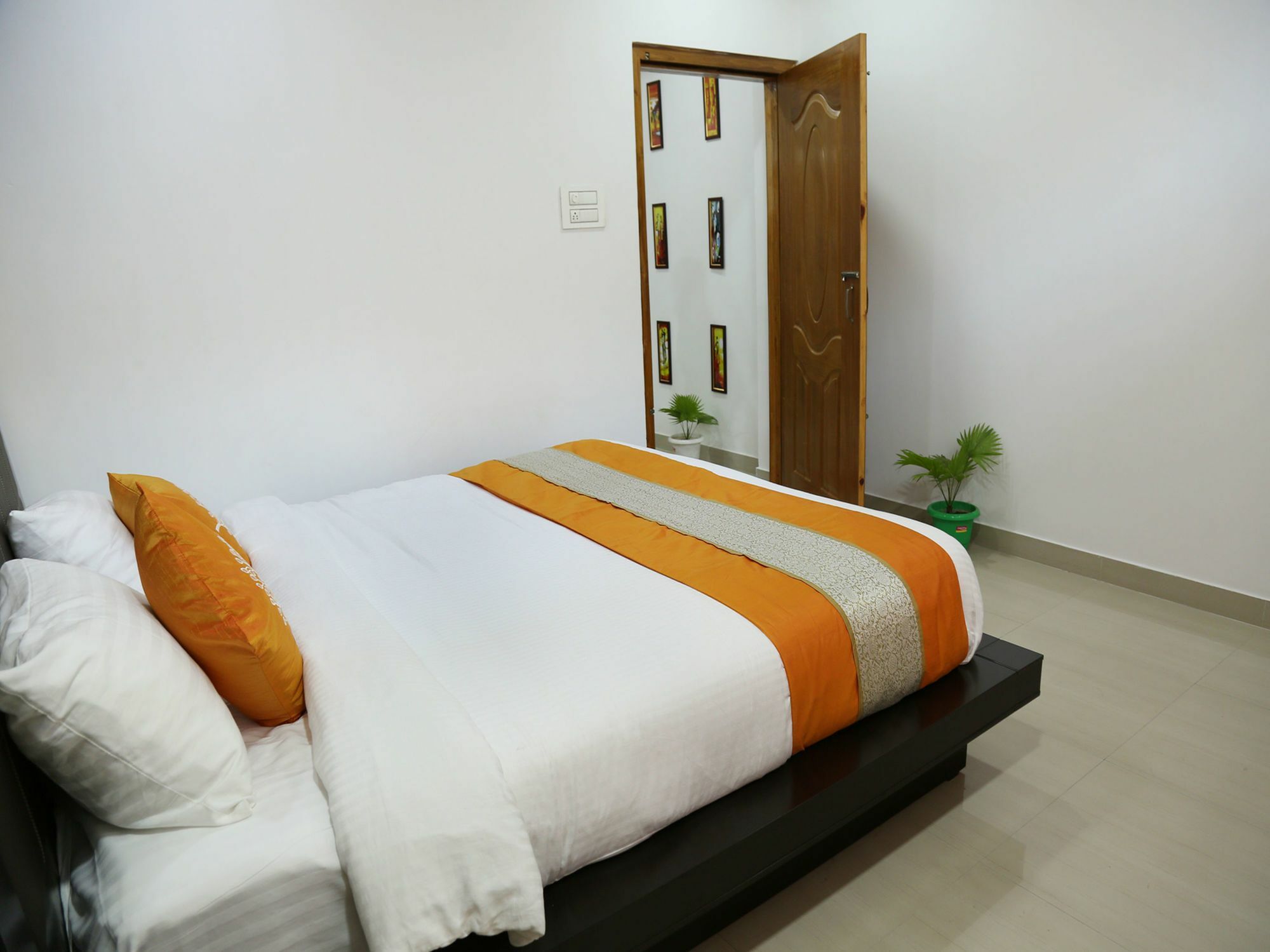 Collection O The Blu Bell Nizarapar Path Hotell Guwahati Eksteriør bilde